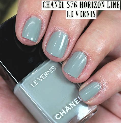 chanel horizon line nail polish dupe